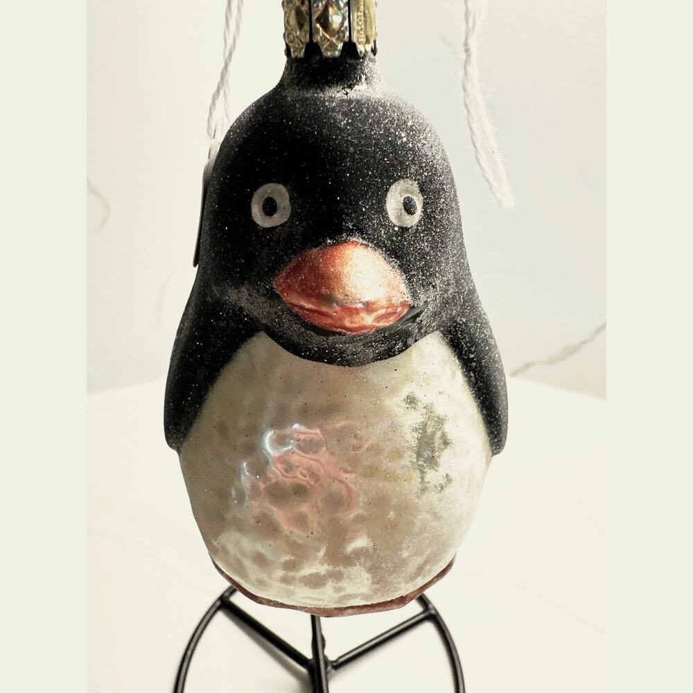 New Vintage Frosted Chubby Penguin Glass Ornament Midwest